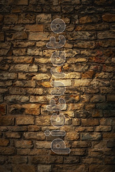 Кирпичная стена