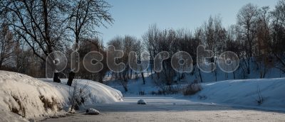 Зимняя река